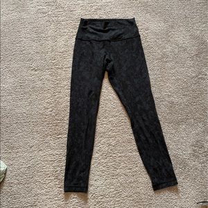 Lululemon align legging 25” size 6